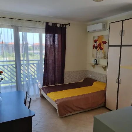 Apartments Primorsko Апартхотел