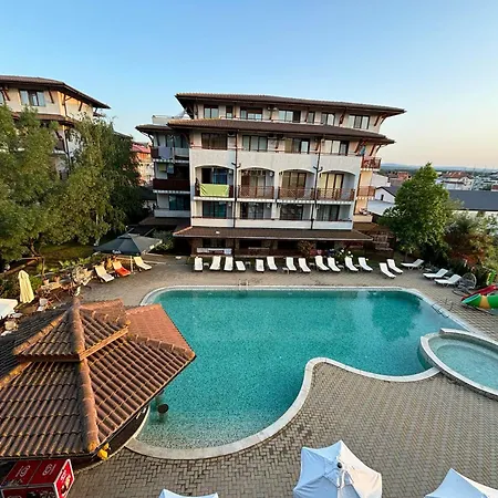 Apartments Primorsko Апартхотел 3*