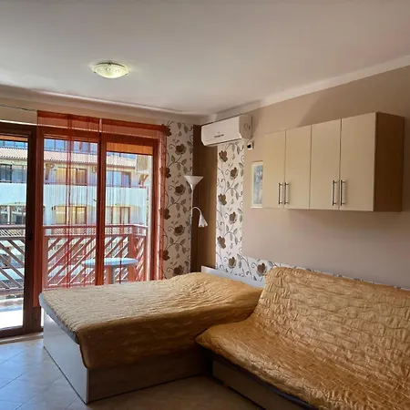 Apartments Primorsko Апартхотел 3*